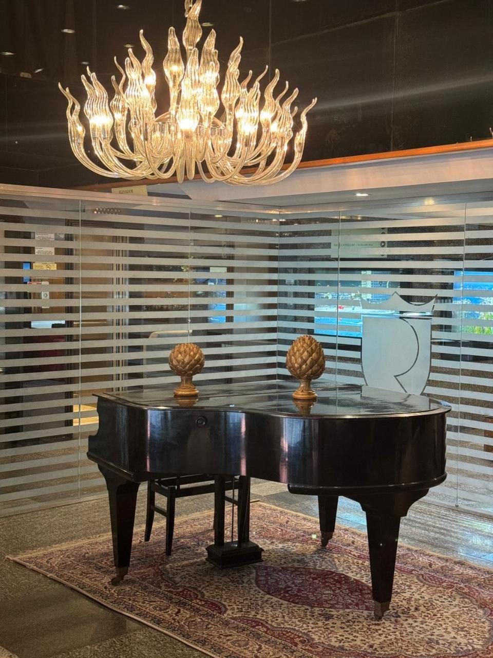 Royalty Copacabana Hotel Рио-де-Жанейро Экстерьер фото
